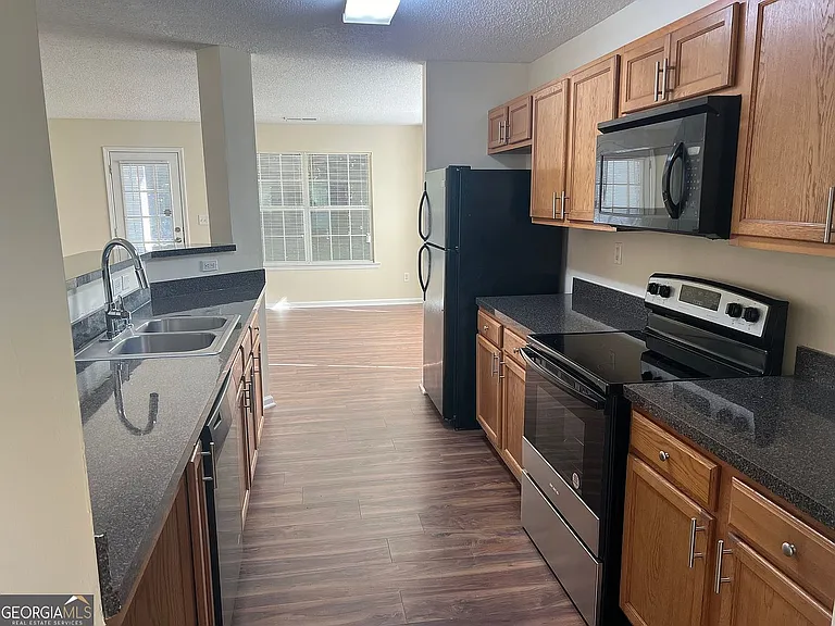 745 Outlook Way — Photo 5