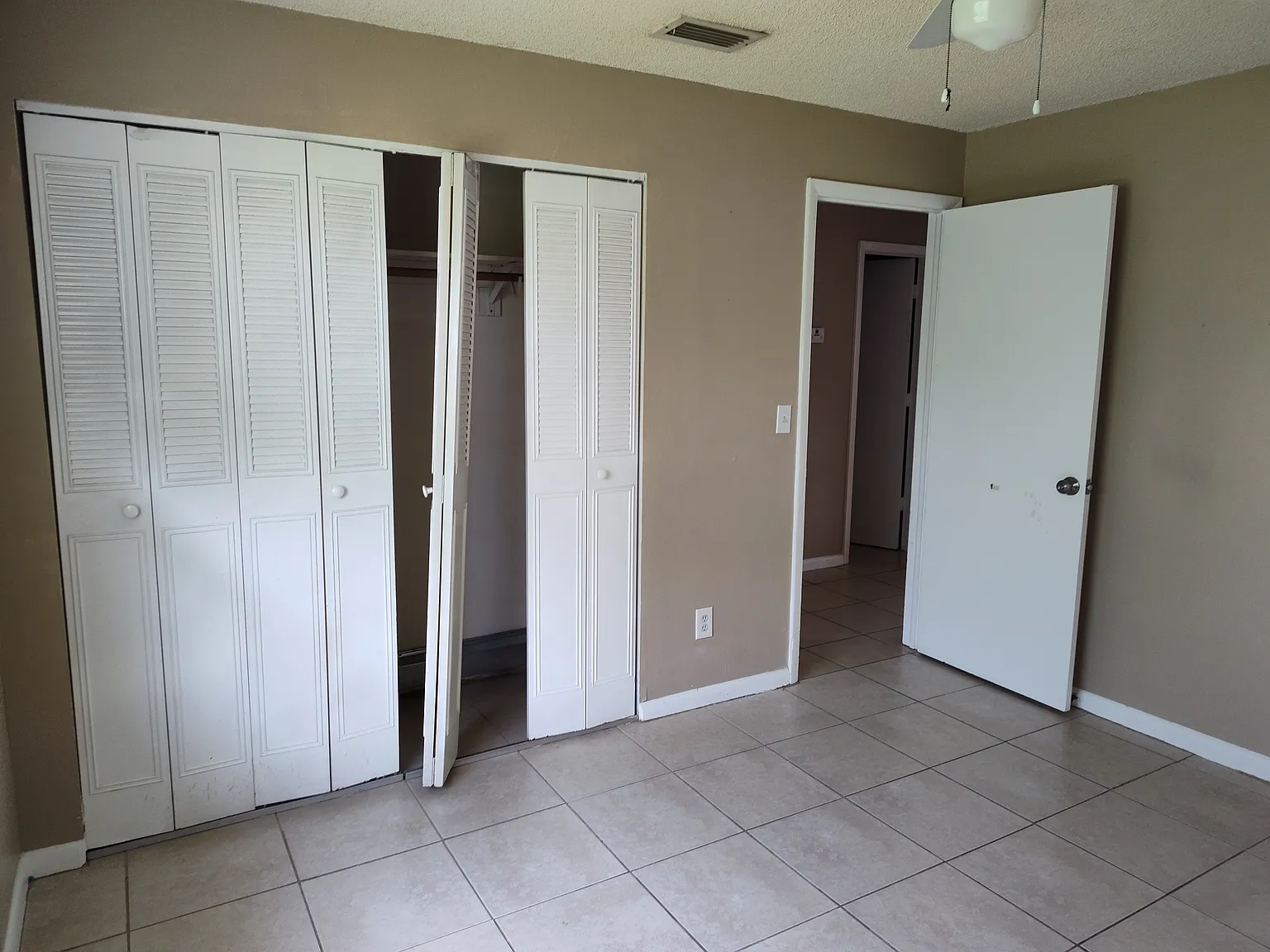 2 bed, 840 sqft, $1,500 — Photo 3