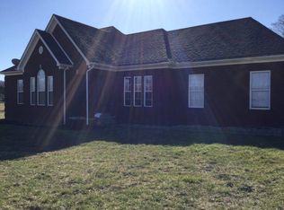 121 Jodi Ln, Irvine, KY 40336