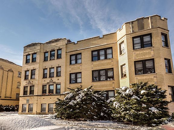 3rd image of 2507 W Catalpa Ave APT 3