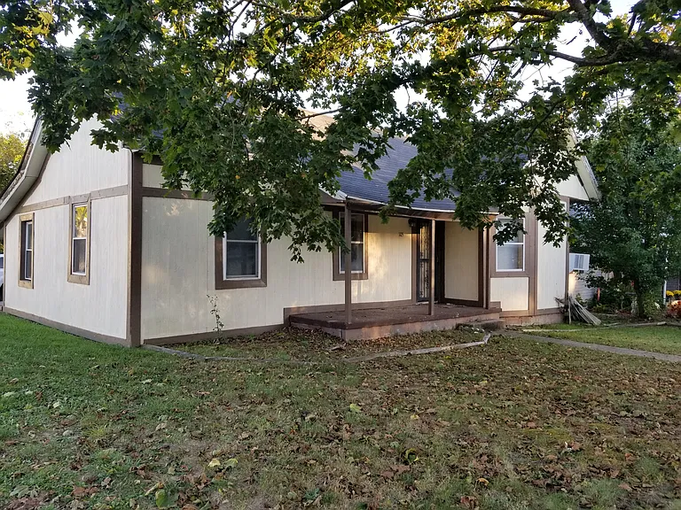 105 McClure St — Photo 46