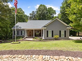 45 Hemlock Ct, Talking Rock, GA 30175