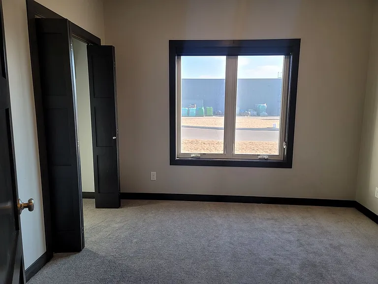 114 Devitt Dr — Photo 12
