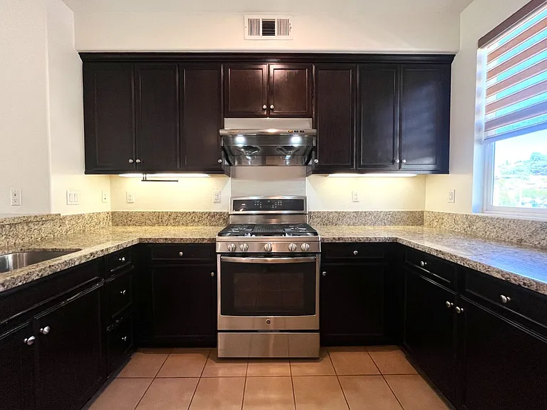 3105 Marigold Cir — Photo 16
