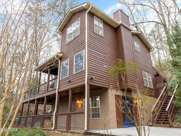 1719 Brent Hills Blvd, Gatlinburg, TN 37738