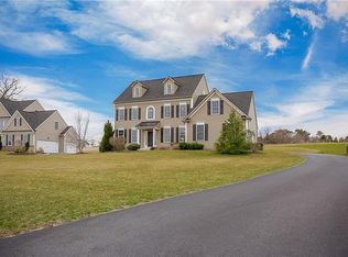 4640 Colleen Dr, Schnecksville, PA 18078