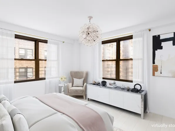 305 East 40th Street image 7 of 16