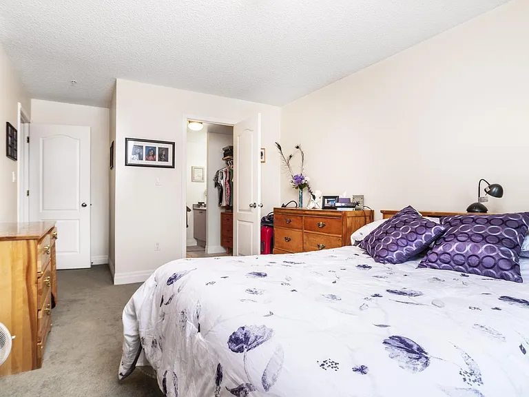 1 Spruce Ridge Dr — Photo 5