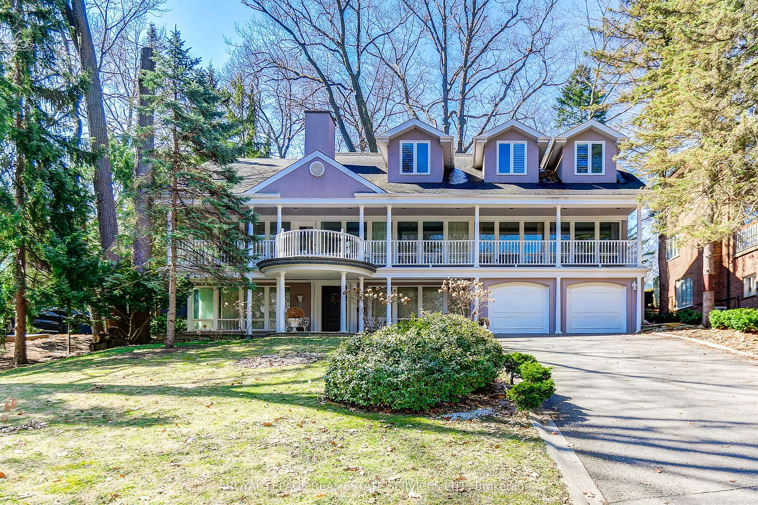 32 Edenbrook Hl photo 1