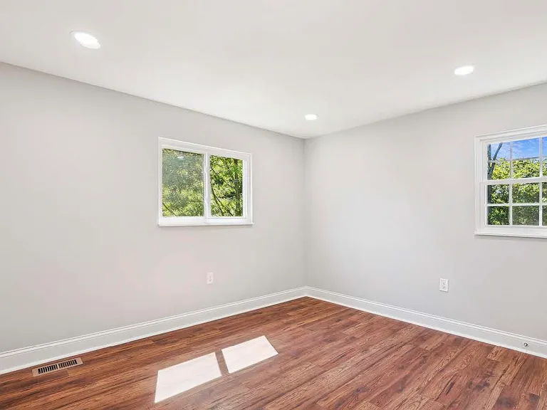 7081 Leewood Forest Dr — Photo 10