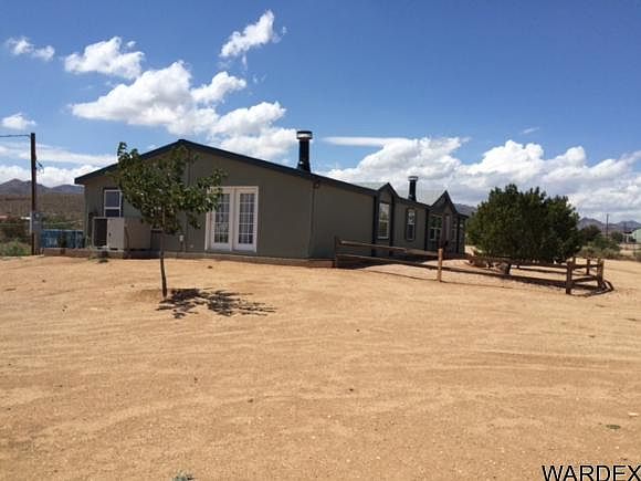 2nd image of 6683 N Hawaii Dr