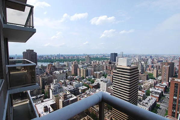 Rented by Owner | media 40