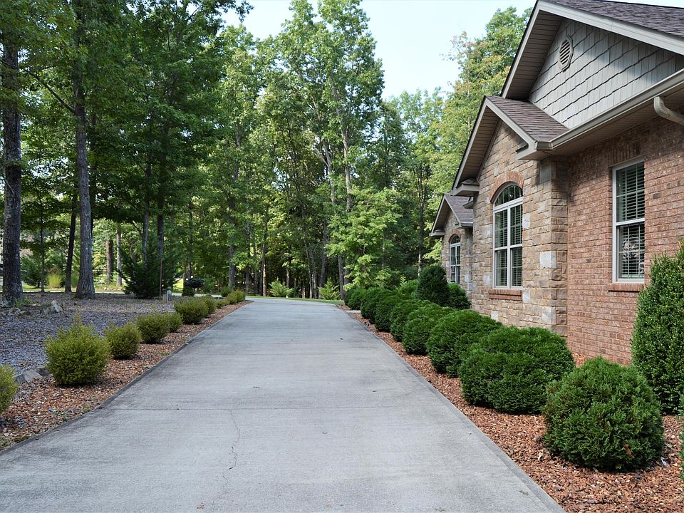 599 Red Brush Dr, Crossville, TN 38555 Zillow