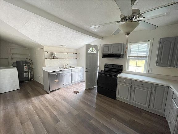 3rd image of 1022 Oregon Ave