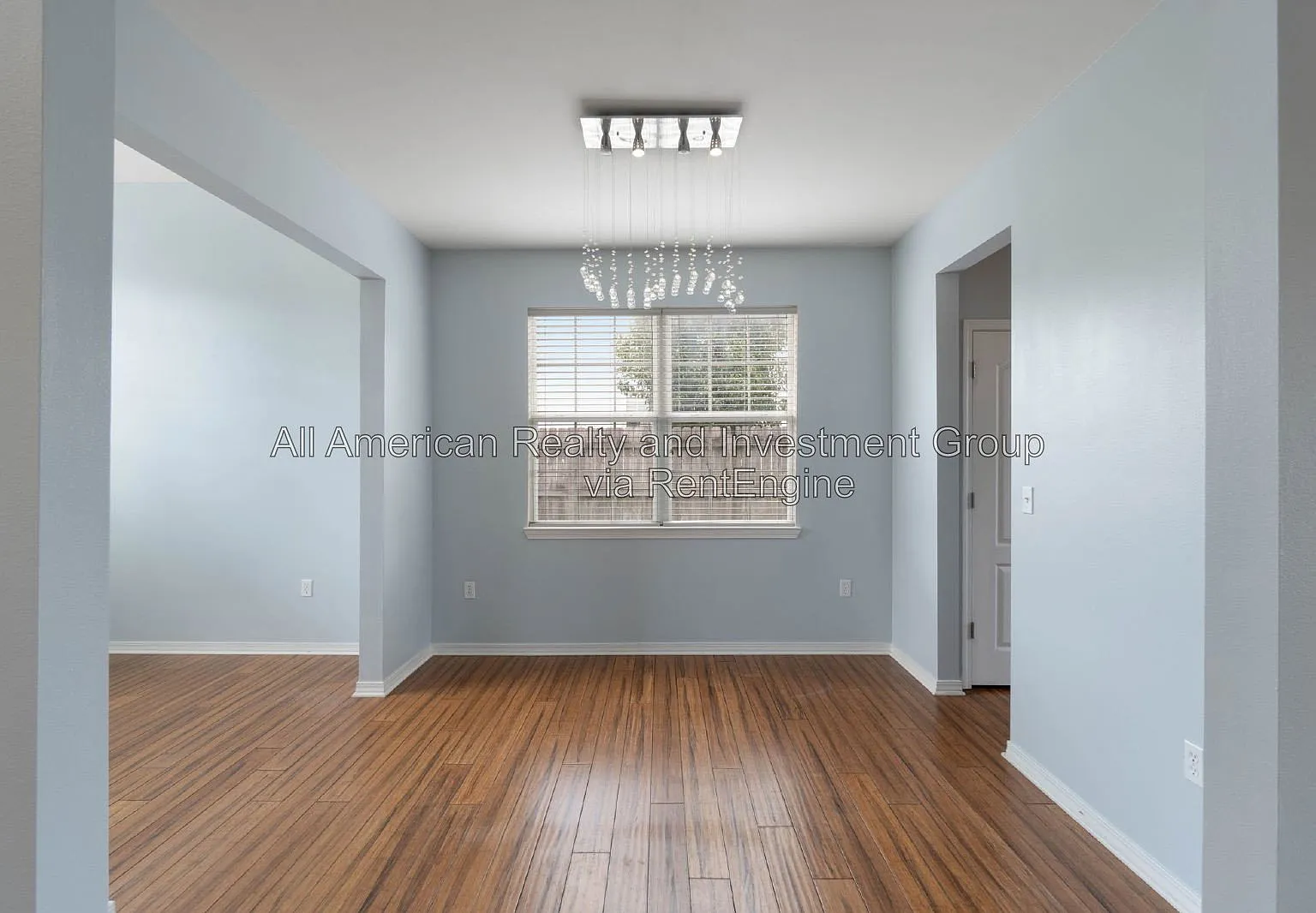 4 bed, 2.5 bath, 2114 sqft, $2,395 — Photo 4