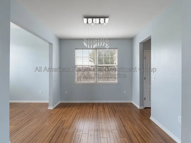 406 Peoria Blvd — Photo 4