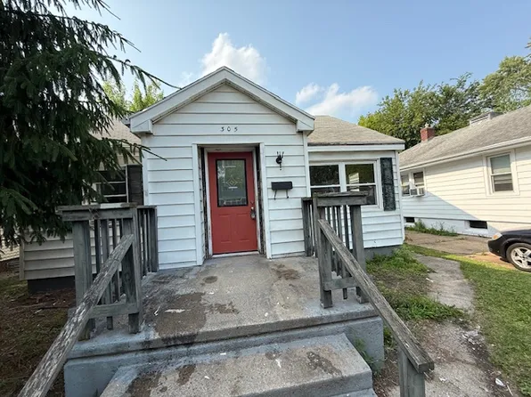 305 E Victoria St, South Bend, IN 46614