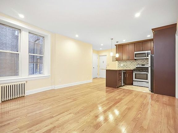 3rd image of 504 W 167th St #2E