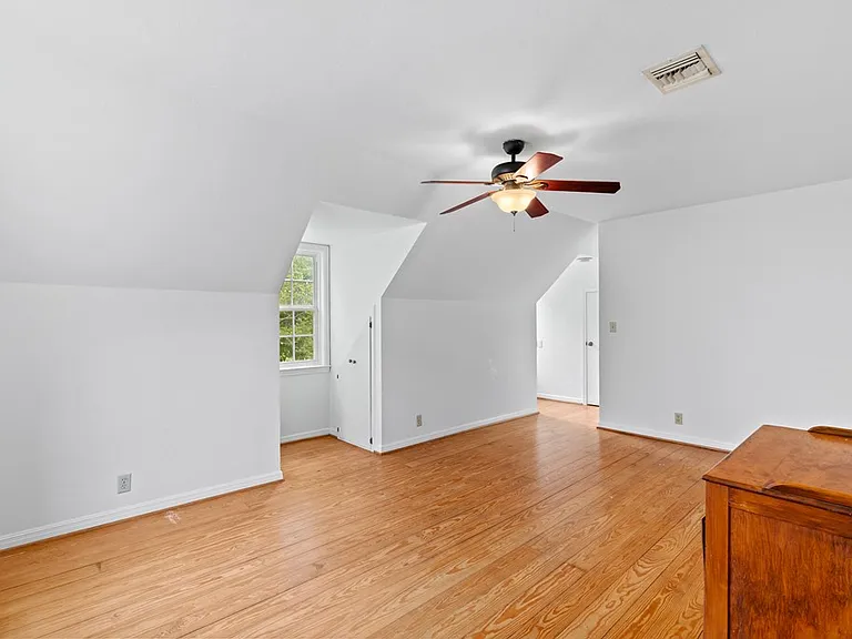 160 Vernons Ln — Photo 21