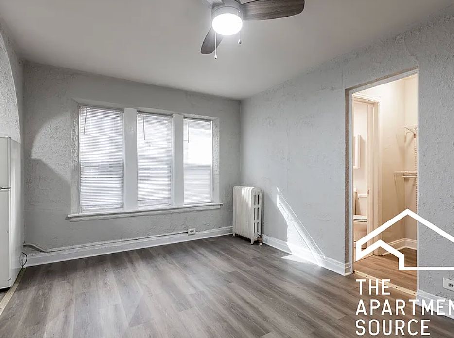 1st image of 6819 N Wayne Ave