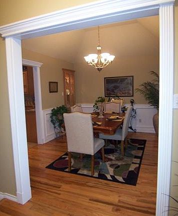 3rd image of 757 Camri Ln