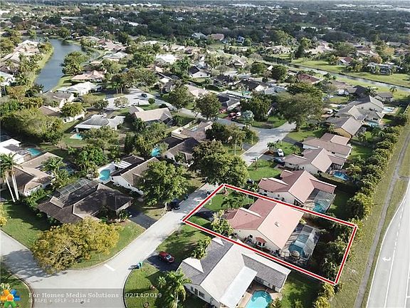 4th image of 10682 NW 2nd Pl