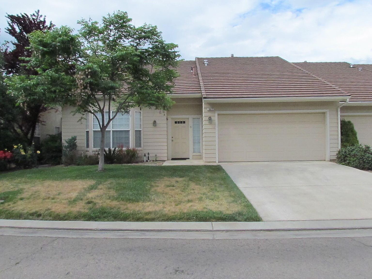 337 Village Drive, Dinuba, CA 93618 Zillow