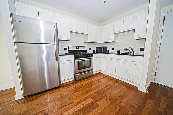 Rented by Level Group | media 10