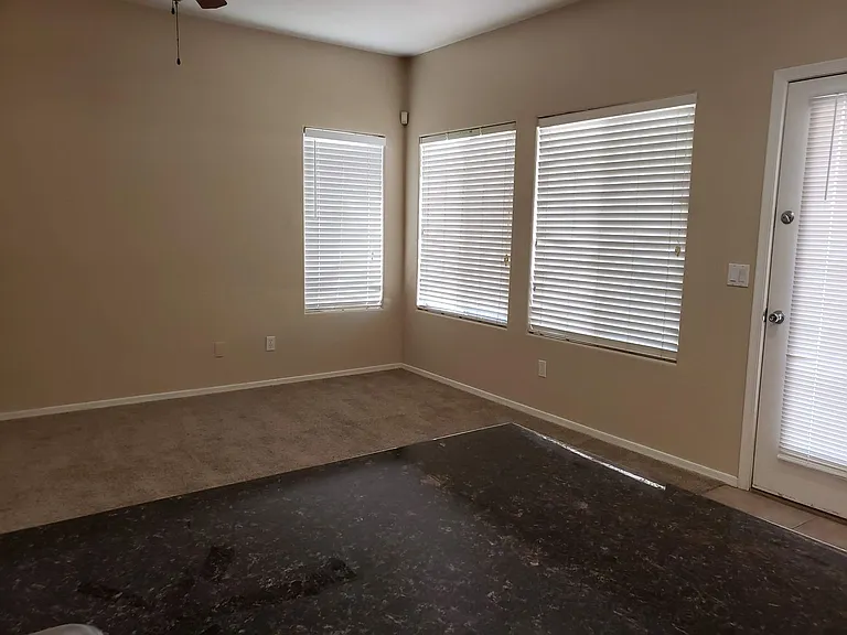 44714 W Alamendras St — Photo 11