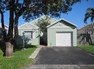 10025 SW 222nd St, Cutler Bay, FL 33190