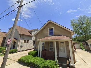 1211 S Memorial Dr, Racine, WI 53403