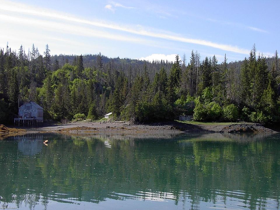 1st image of L4 Halibut Cove Trl