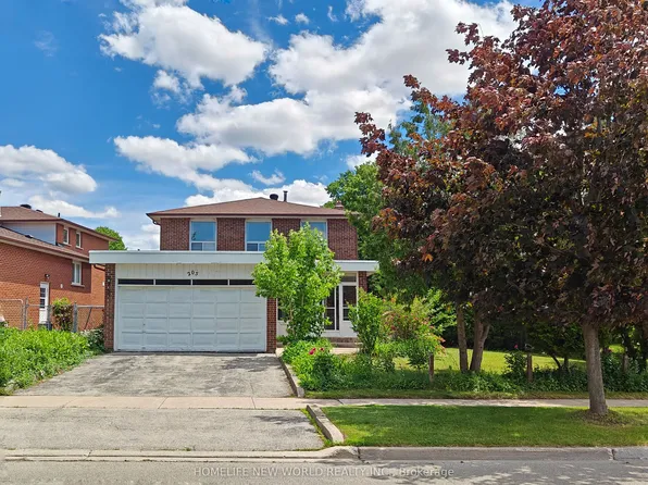 205 Risebrough Circuit, Markham, ON L3R 3J1