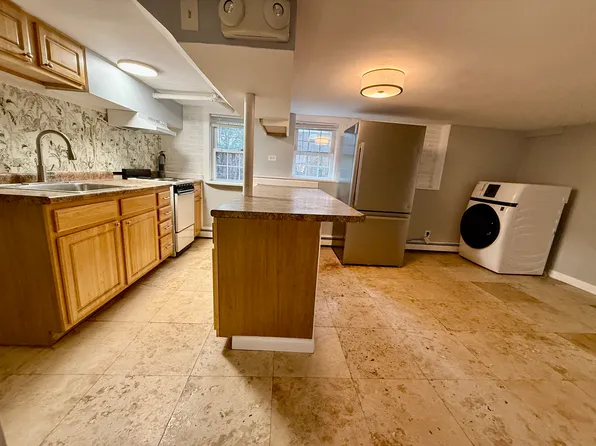 350 Benefit St #9R, Providence, RI 02903