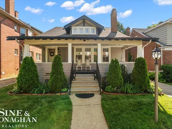 1124 Beaconsfield Ave, Grosse Pointe Park, MI 48230