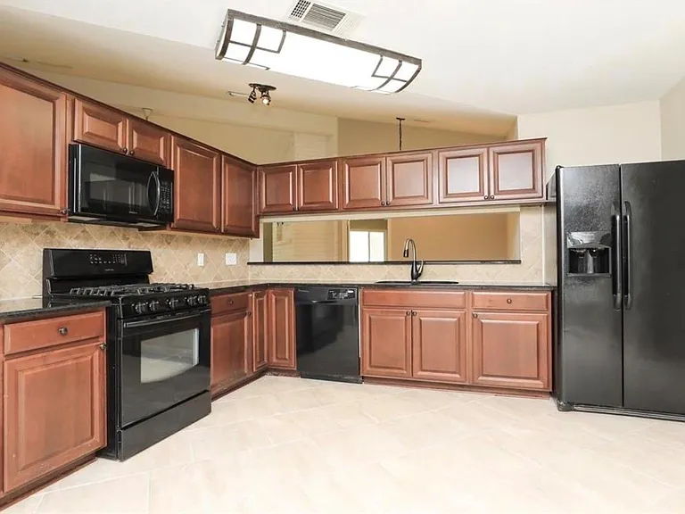 3134 Sedgeborough Dr — Photo 10