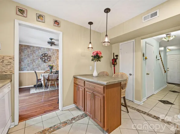 3126 Heathstead Pl, Charlotte, NC 28210