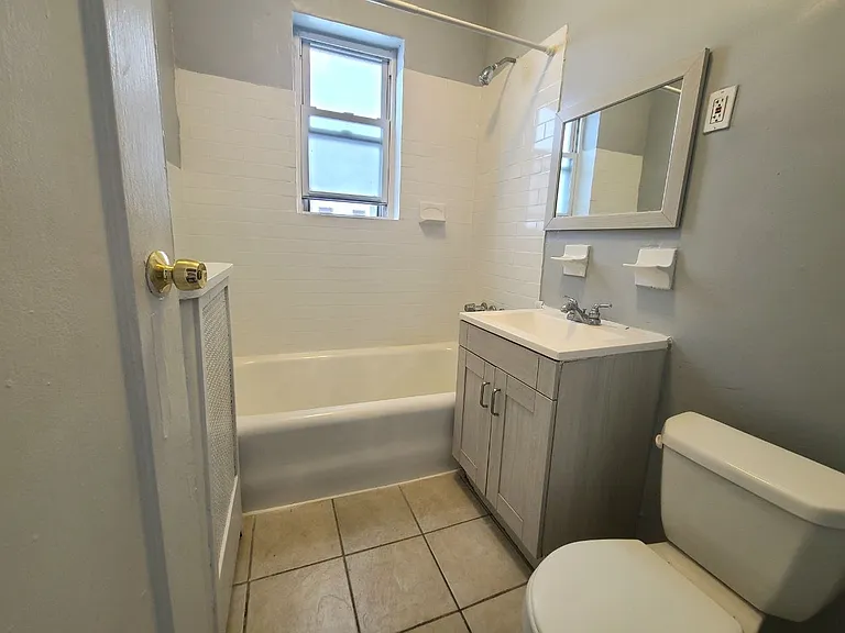 62 S Munn Ave #207 — Photo 4