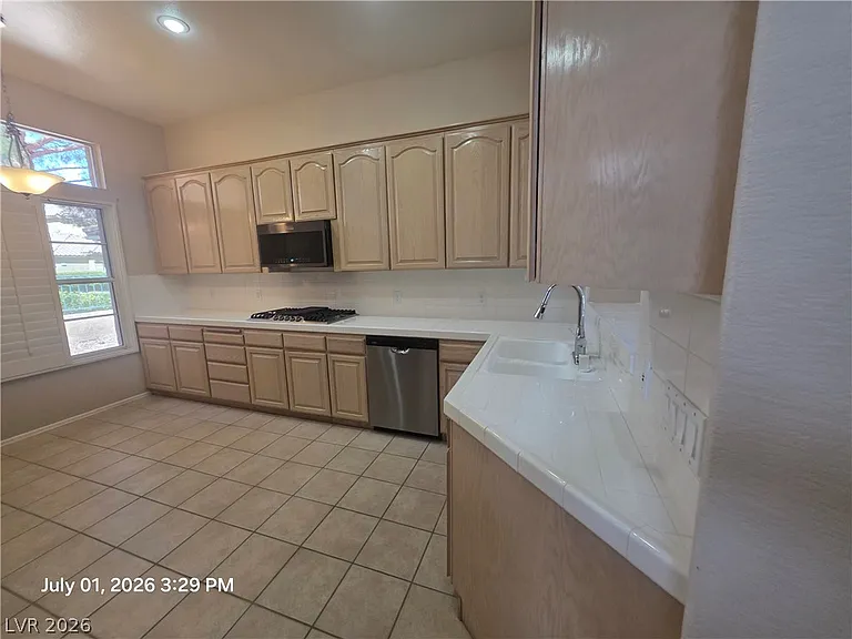 9225 Pitching Wedge Dr — Photo 11