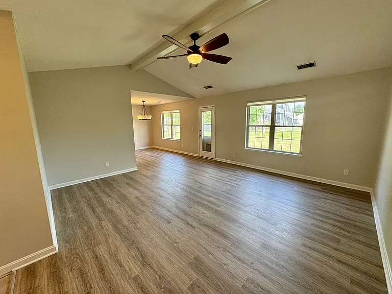 2406 Kingsfield St — Photo 10