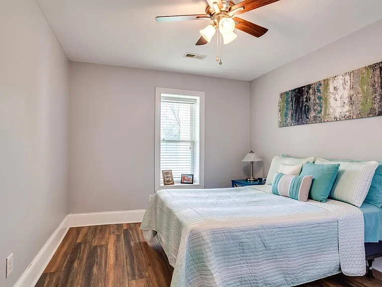 9913 Bluegrass Rd — Photo 10