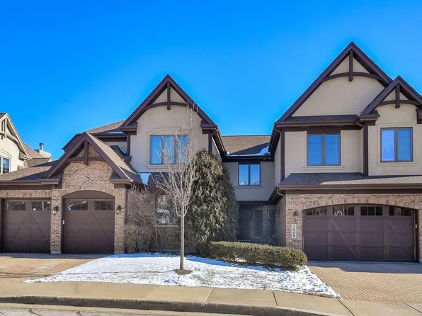 2009 Mackenzie Pl #2009, Wheaton, IL 60187