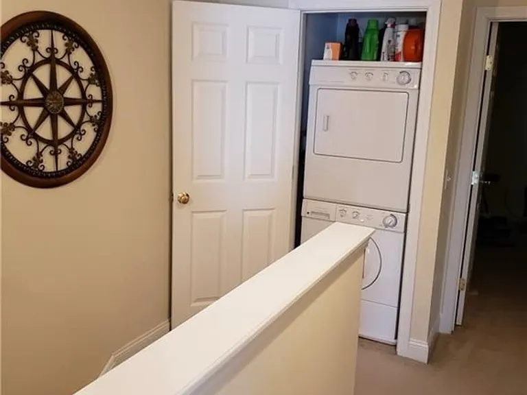 86 Otrobando Ave #6 — Photo 18
