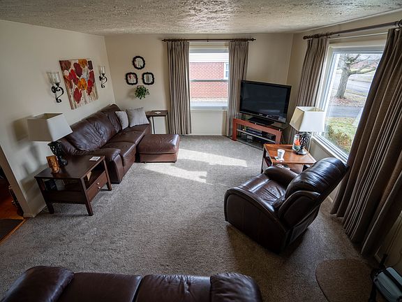 4th image of 10228 Lawnhaven Dr