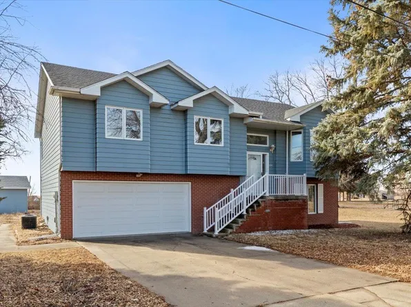 102 Chestnut St, Little Sioux, IA 51545