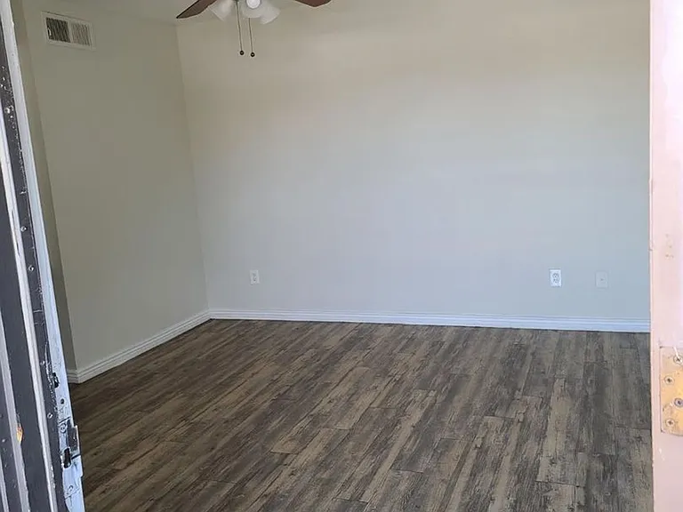 Check out Mirador Apartments! Ask about our move in specials! — Photo 11