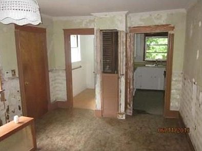 3rd image of 104 Blaisdell St