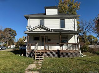 34 Liberty St, Pontiac, MI 48341