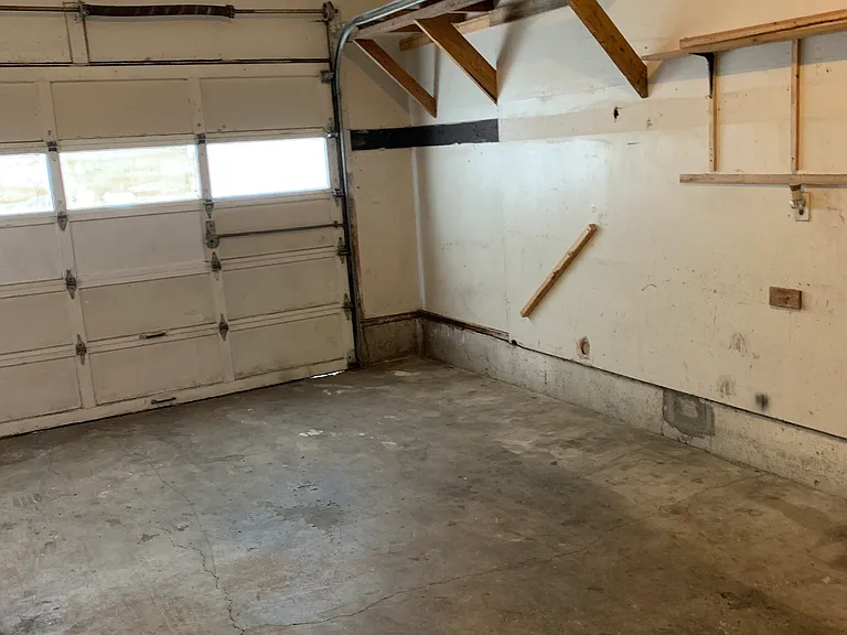 92 Veys Dr #B — Photo 8