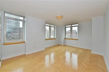 Rented by Siderow Residential Group